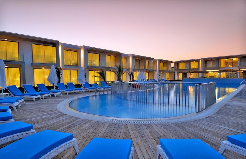 Lugga Boutique Hotel & Beach 오르타켄트 외부 사진